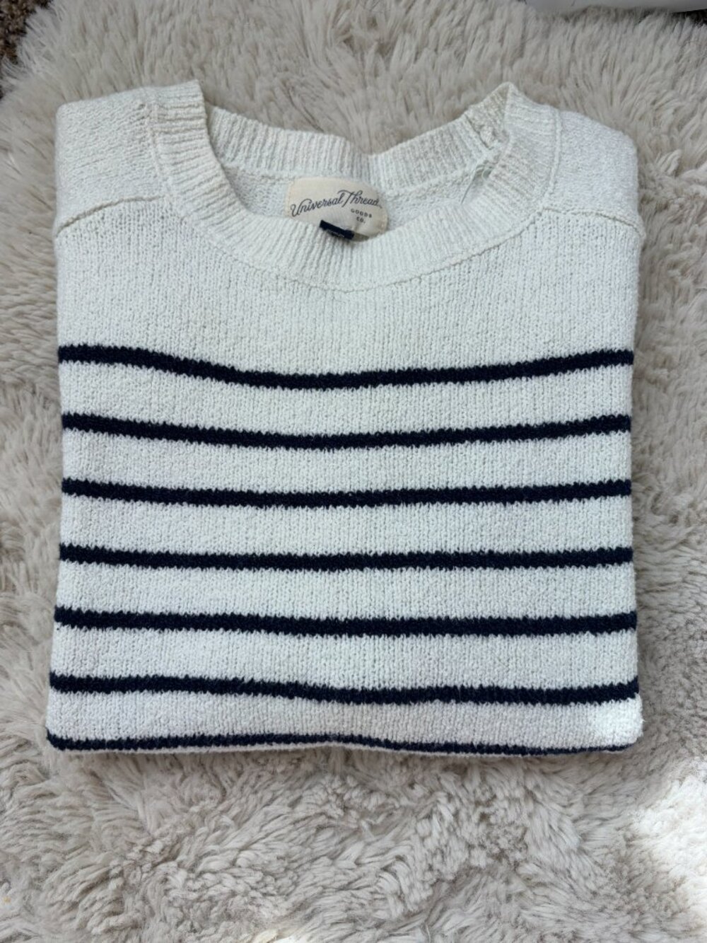 Universal Thread Cream Navy Striped Short Sleeve Crewneck Sweater - Size M